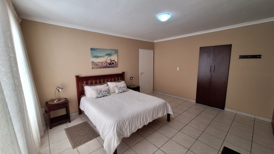 6 Bedroom Property for Sale in Dwarskersbos Western Cape